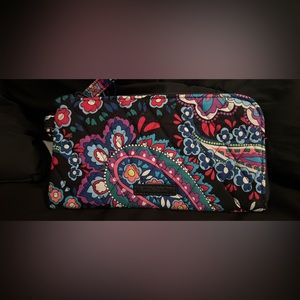 New vera bradley wristlit